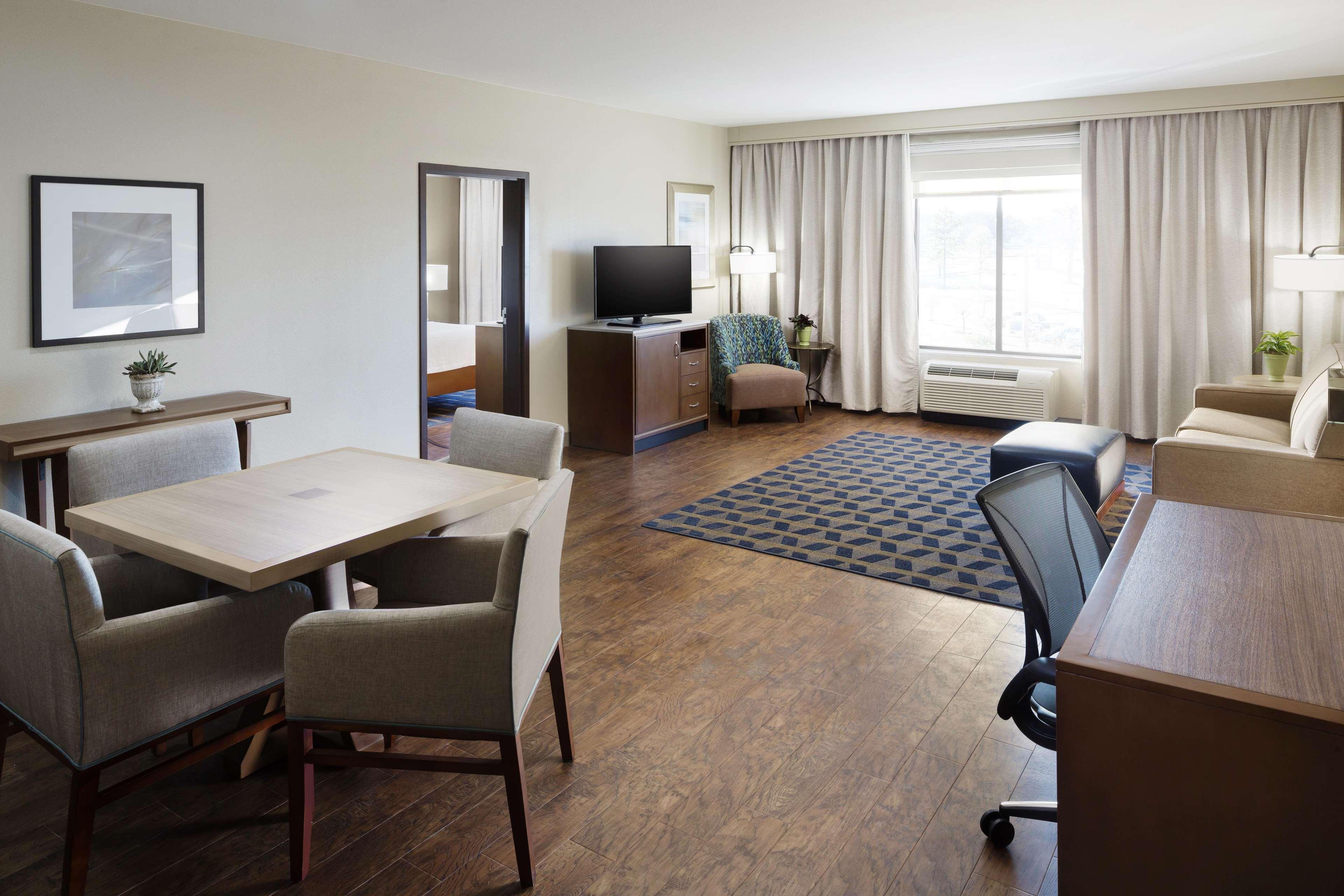 Longview Hilton Garden Inn Buitenkant foto
